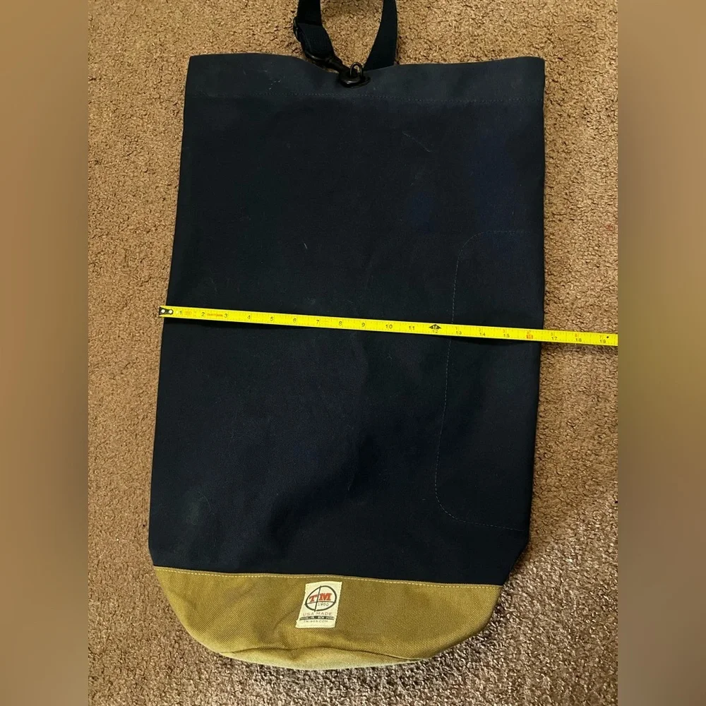 TM 1985 Brooklyn USA Made Top Loading Over Shoulder Military Duffle Bag